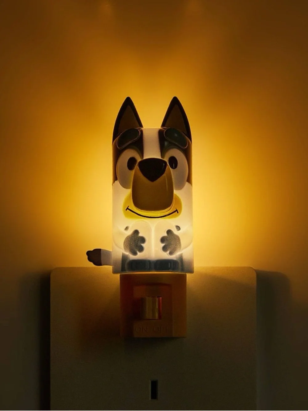 Bluey Nightlight & Projector Light - Picture 3 of 4